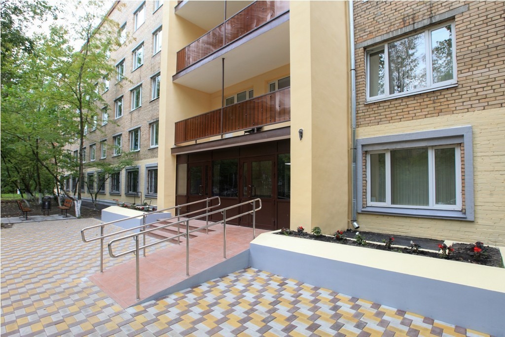 أين يقيم الطلاب في موسكو: السكن الطلابي أم الشقة