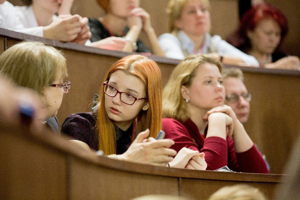 الحياة الطلابية في جامعة سيتشينوف: الدراسة والرياضة والثقافة والإبداع